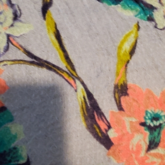 Floral Scarf - Picture 11 of 12